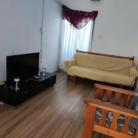 A Separate With A Shared Bathroom And 50 Meters From The Sea